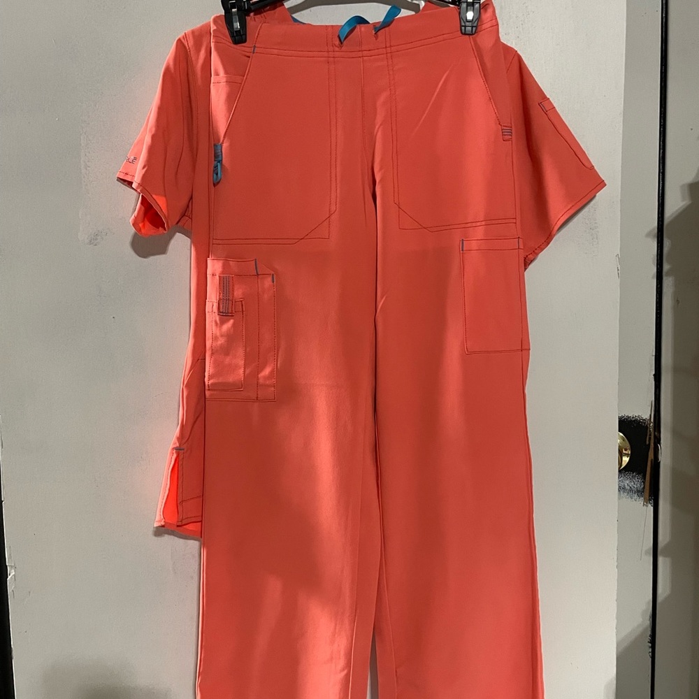 Carhartt workforce scrubs